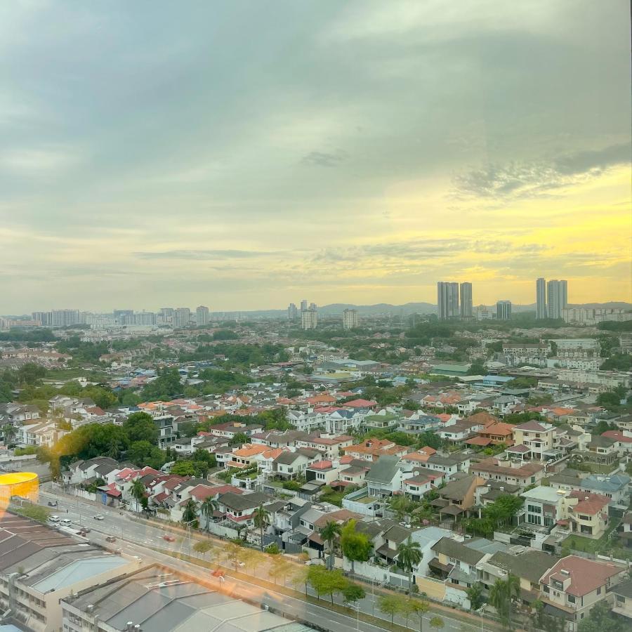 Atria Sofo Suites - Petaling Jaya Exterior photo
